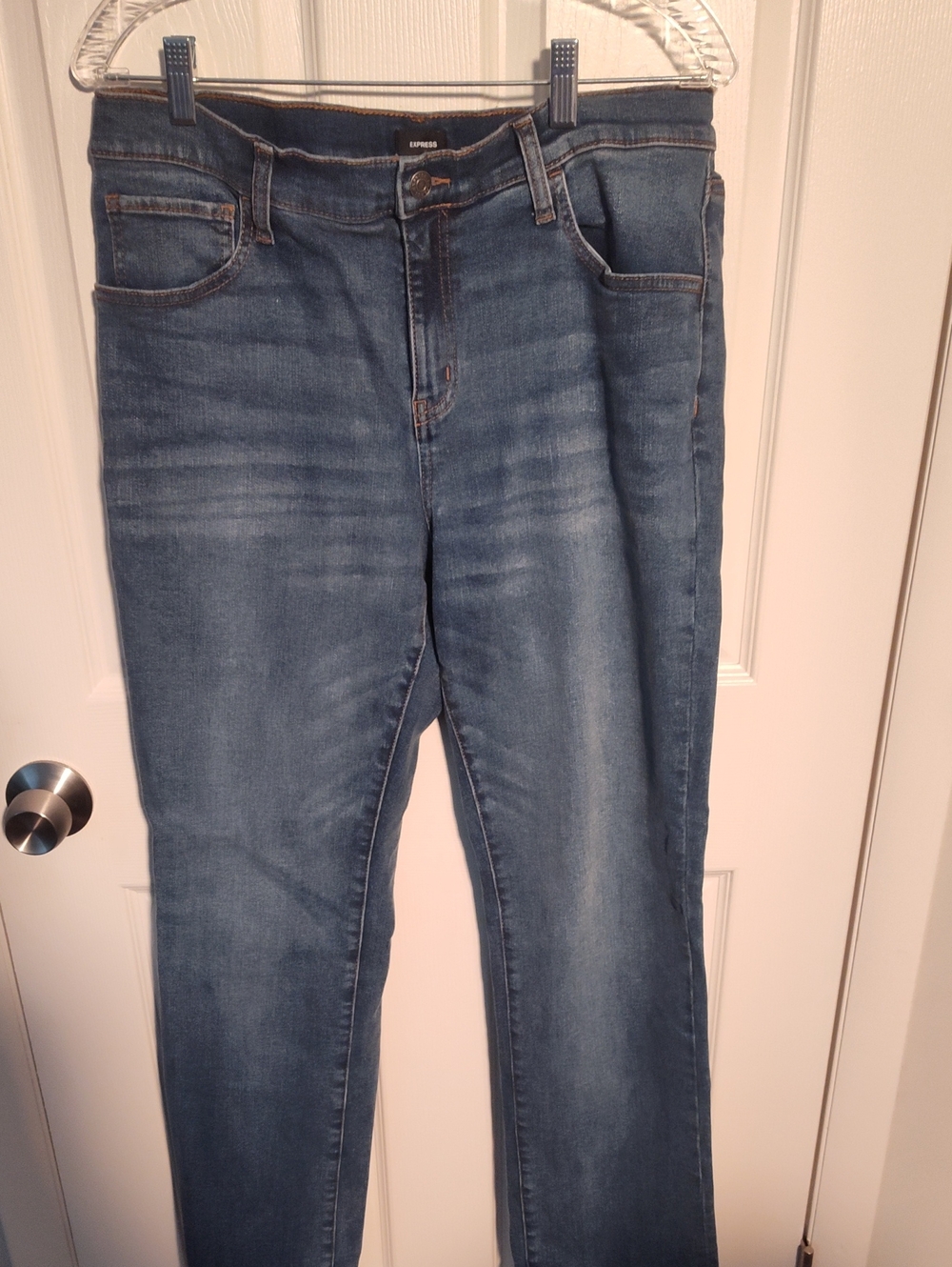 Express Women's Skinny Jeans in Faded Blue Wash